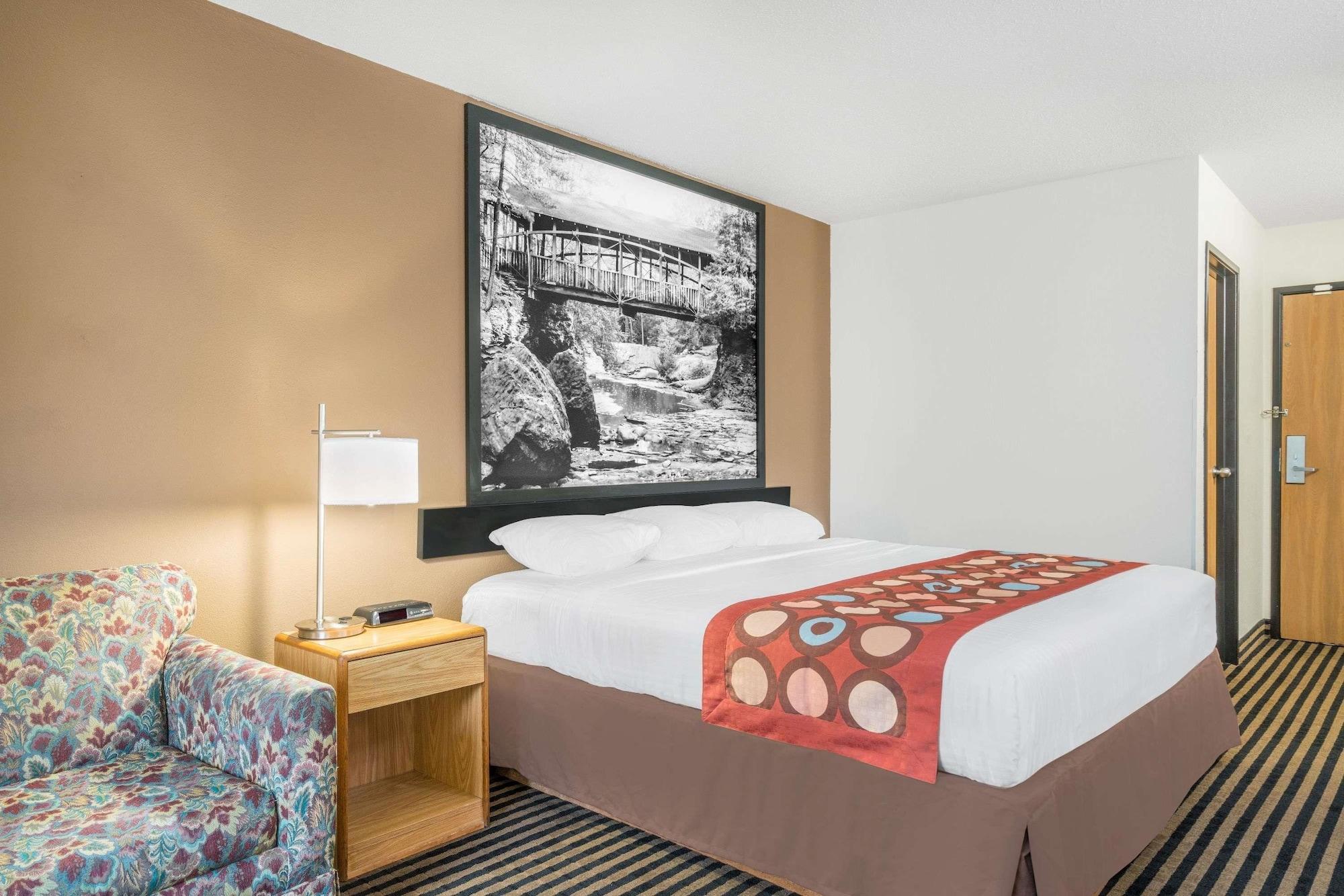 Super 8 By Wyndham Wausau Buitenkant foto