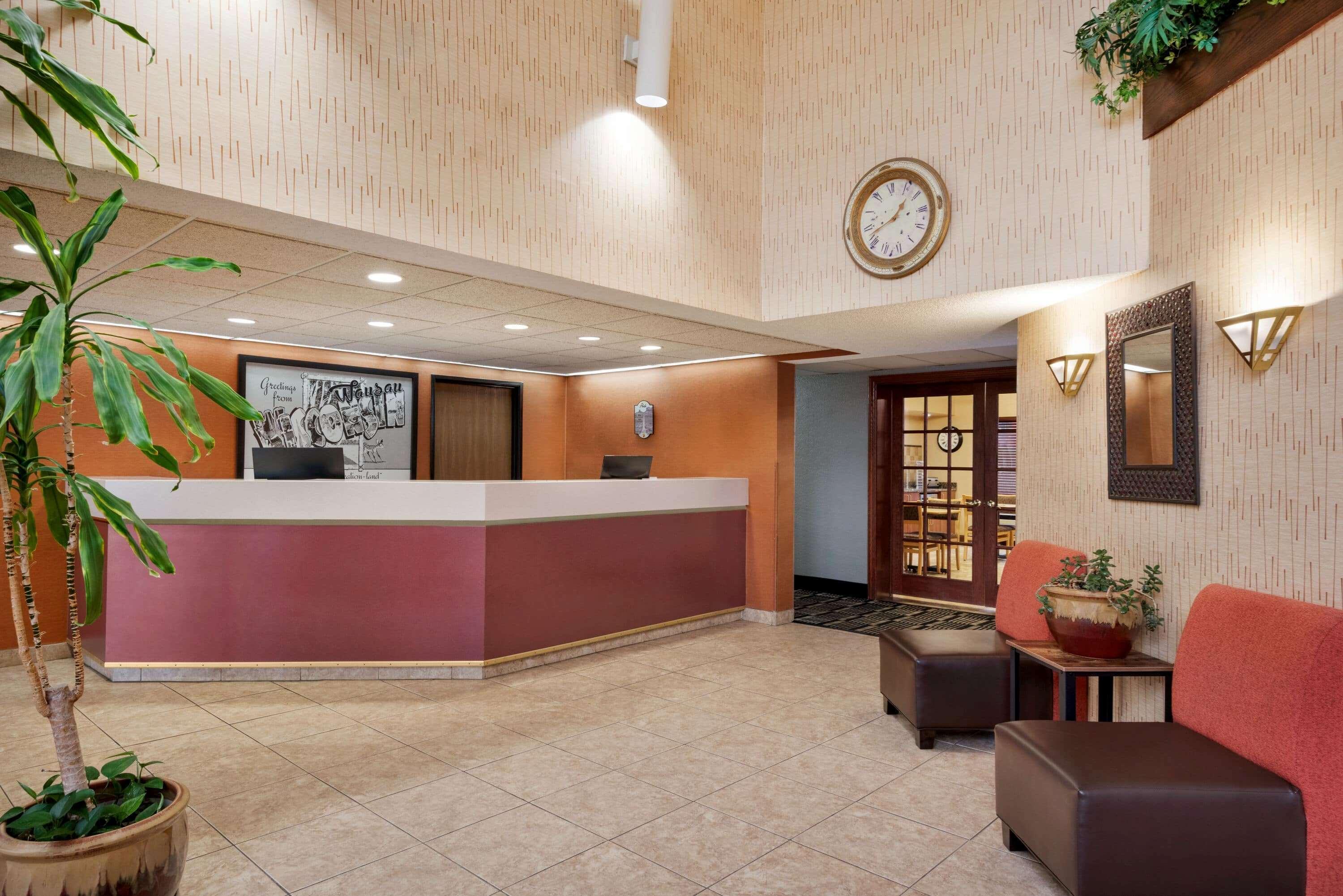 Super 8 By Wyndham Wausau Buitenkant foto
